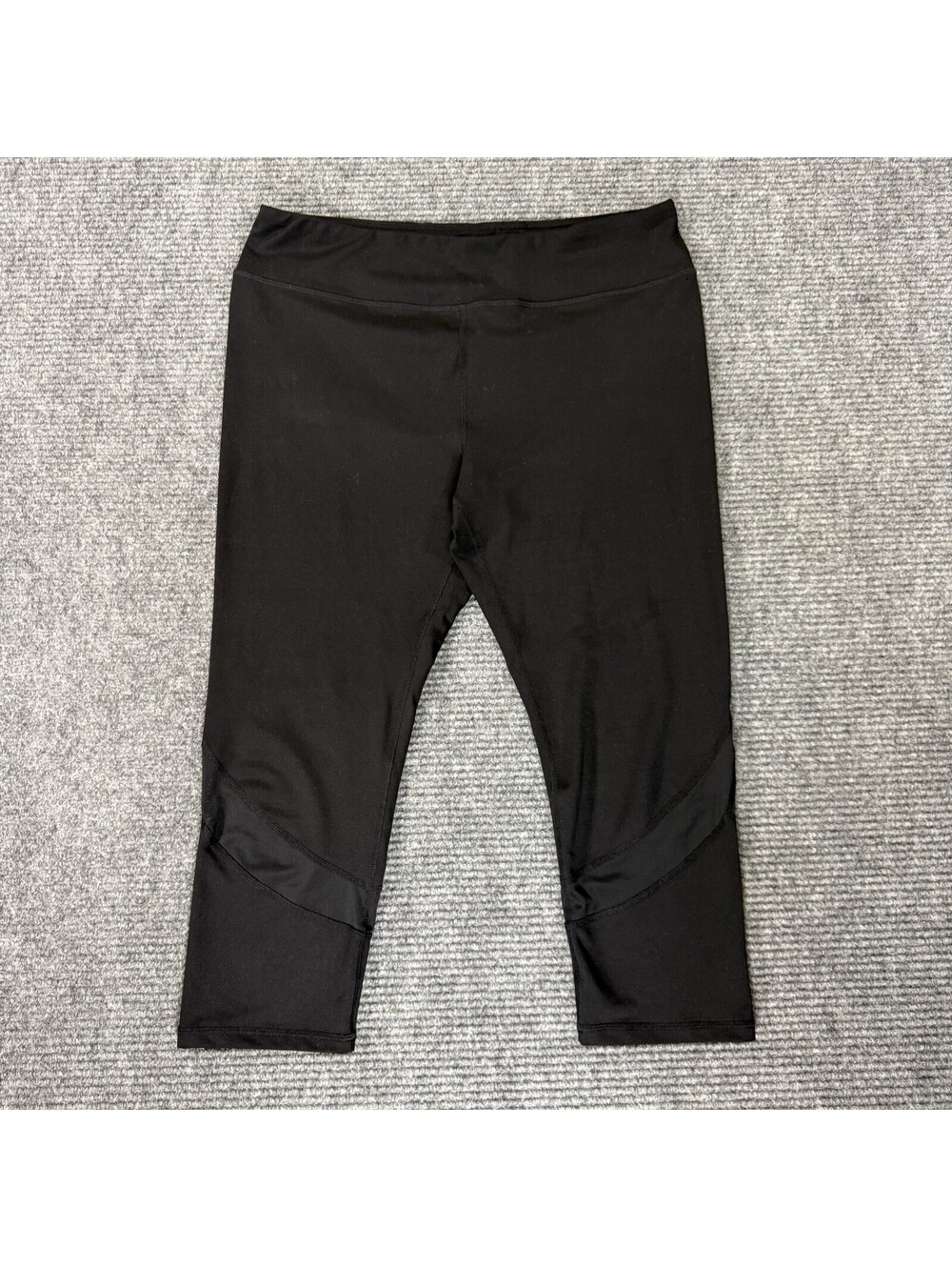 Gaiam Women's Yoga Pants Size XL Black Capri Stretch Athletic Gym Workout